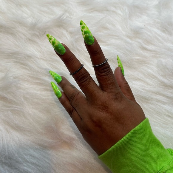 “AREA 59 Alligator” Press On Set by LoveScottiNails - Picture 8 of 8